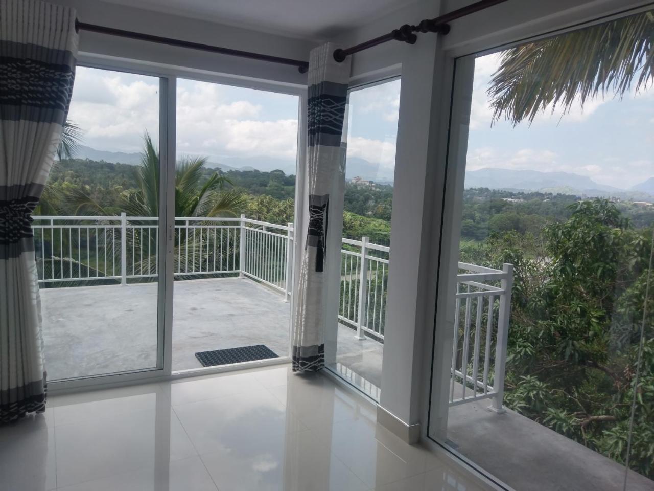 Mahaweli View Inn Канди Экстерьер фото